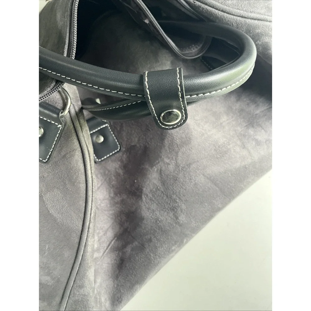 New London Fog Carry On 20